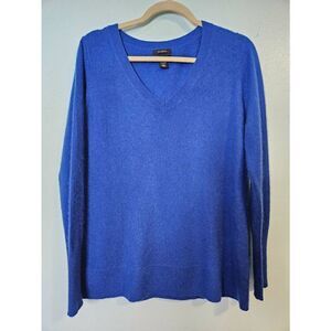 Halogen blue 100% cashmere v neck sweater.  Size M.